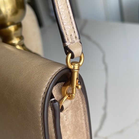 Tory Burch Miller Glazed Leather Clutch - Picture 14 of 16